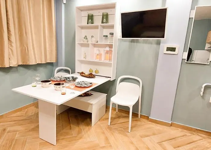 Apollo 4 - Luxury